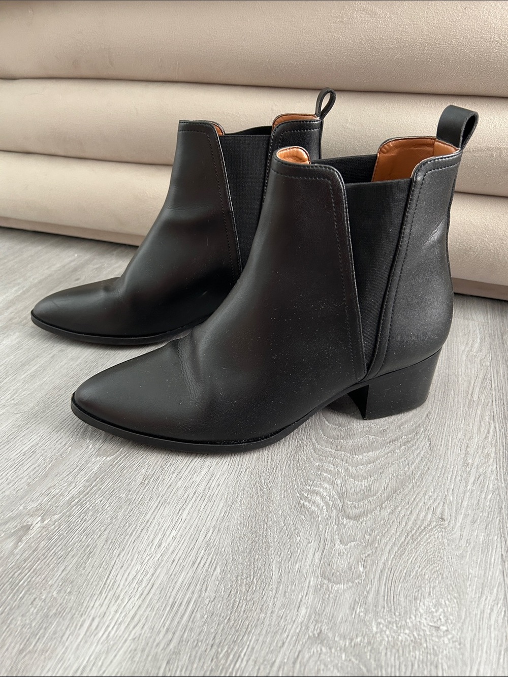 Will’s Vegan Point ToeChelsea Boot - Size 41 (EU)